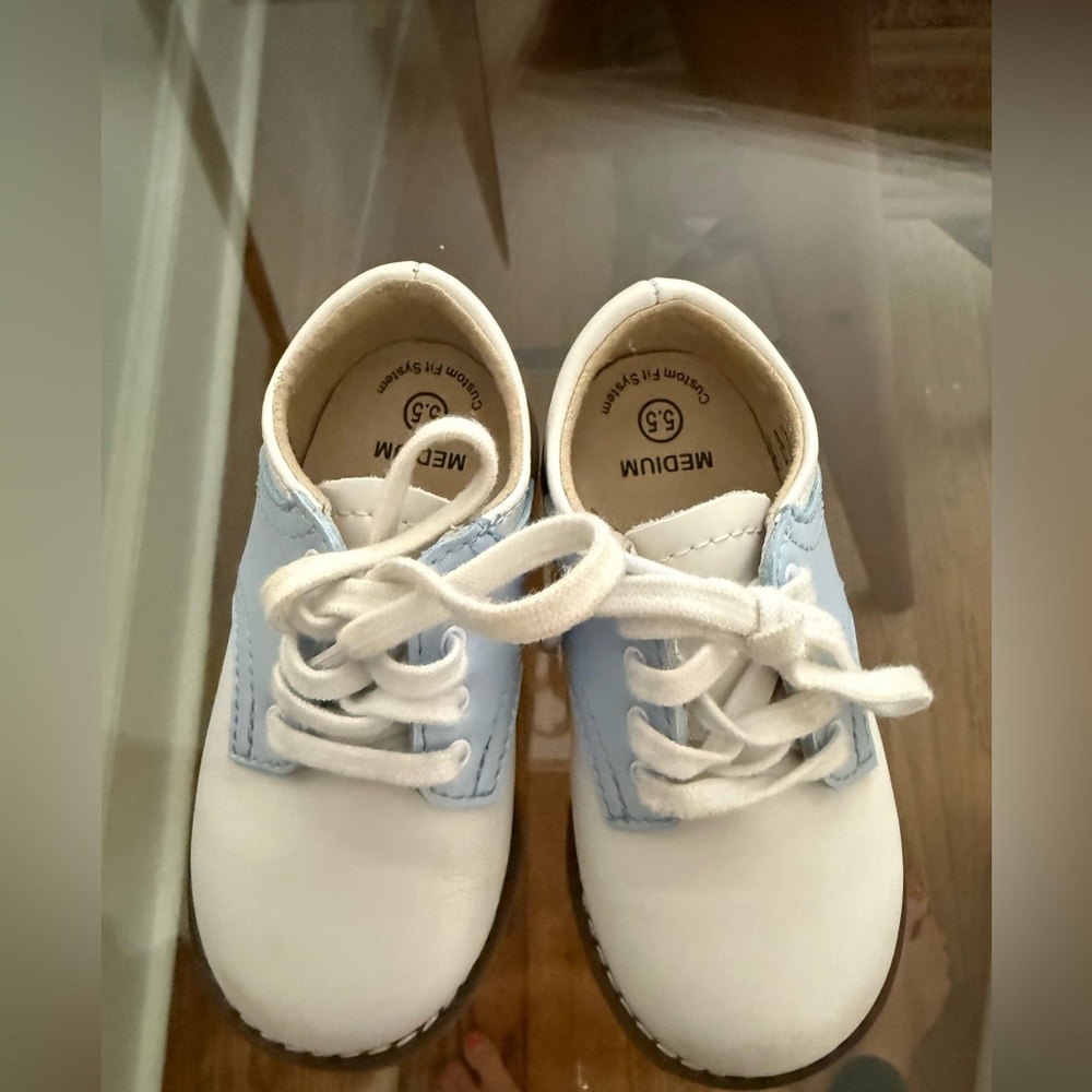 FootMates White and Light Blue Baby Shoes
